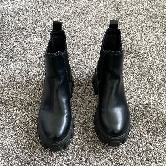 Lug sole boot - Picture 6 of 6